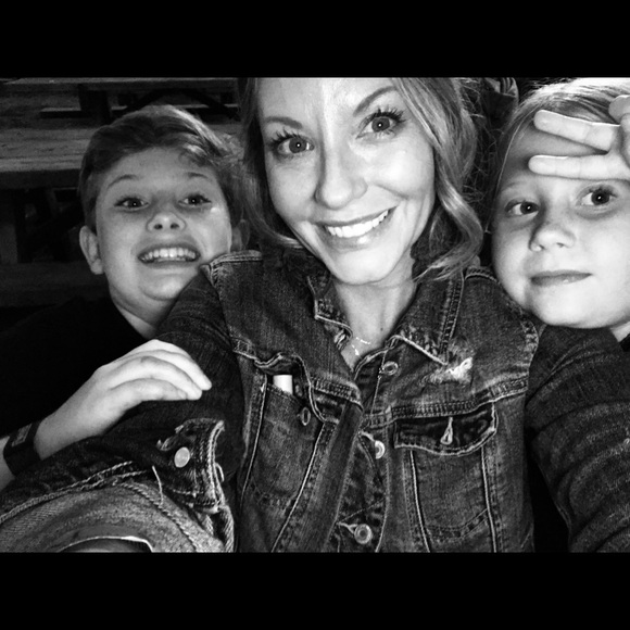 Meet your Posher, Kelly - Picture 1 of 1